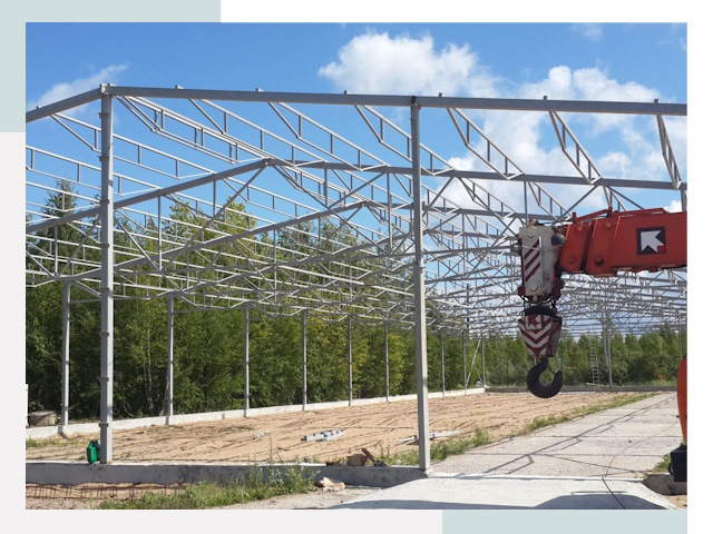 Строительство конюшен в Михайловка от 610 руб. под ключ